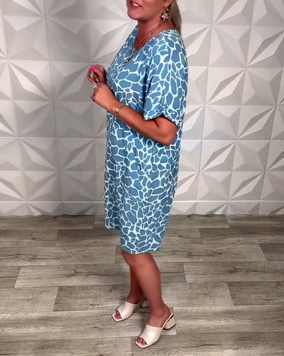 Lässiges Kleid mit Rundhalsausschnitt und Print