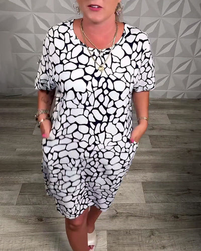 Lässiges Kleid mit Rundhalsausschnitt und Print