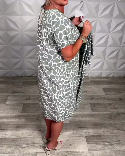 Lässiges Kleid mit Rundhalsausschnitt und Print