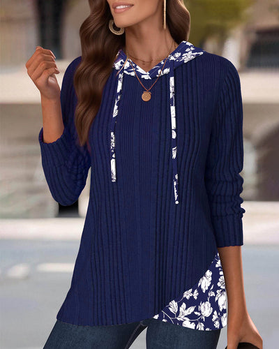 Kapuzenpullover mit Patchwork- und Blumenmuster